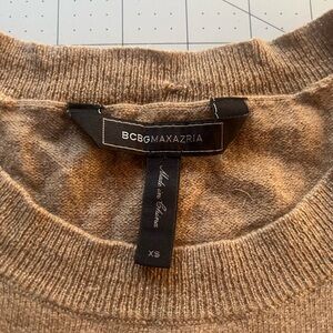 100% Cashmere BCBGMaxAzria Camel Crewneck Sweater